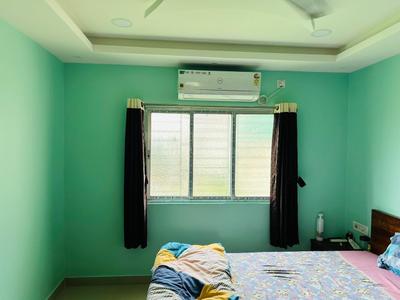 Bedroom Image of 900 Sq.ft 2 BHK Apartment / Flat for rent in Picnic Garden Kolkata for Rs. 27000