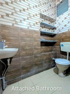Image of 900 Sq.ft 2 BHK Independent House for rent in Kankaria, Ahmedabad for Rs. 14000