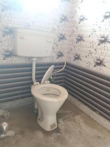 Bathroom Image of 2200 Sq.ft 6 BHK Apartment / Flat for rent in Purba Barisha Kolkata for Rs. 60000
