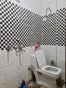 Bedroom Two Image of 675 Sq.ft 3 BHK Apartment / Flat for rent in Lord Krishna Apartment, Uttam Nagar New Delhi for Rs. 18000
