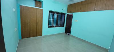 Bedroom Image of 1300 Sq.ft 3 BHK Apartment / Flat for rent in Tambaram East Chennai for Rs. 33000