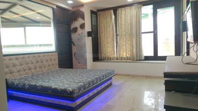 Bedroom Image of 2020 Sq.ft 3 BHK Penthouse for sale in Evershine Millennium Paradise, Kandivali East Mumbai for Rs. 52500000