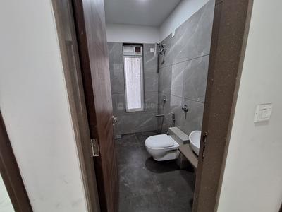 Bathroom Image of 449 Sq.ft 1 BHK Apartment / Flat for sale in HS Heritage, Mulund East Mumbai for Rs. 9940000
