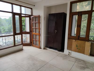 Bedroom Image of 1800 Sq.ft 3.5 BHK Apartment / Flat for rent in Sector 12 Dwarka New Delhi for Rs. 45000