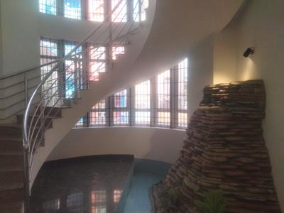 Staircase Image of 11000 Sq.ft 5 BHK Villa for sale in Kadugodi Bengaluru for Rs. 150000000