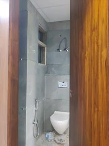 Common Bathroom Image of 1600 Sq.ft 4 BHK Builder Floor for sale in Vasundhara Ghaziabad for Rs. 17500000