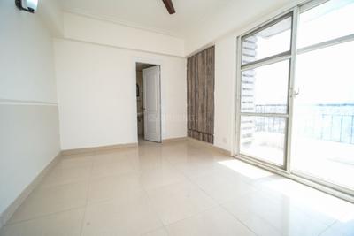 Bedroom Image of 1079 Sq.ft 2 BHK Apartment / Flat for sale in Mahagun Mascot, Crossings Republik Ghaziabad for Rs. 7850000
