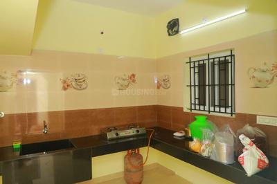 Kitchen Image of 728 Sq.ft 1 BHK Duplex for rent in Arumuga Goundanur Coimbatore for Rs. 10500