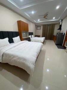 Bedroom Image of 250 Sq.ft 1 RK Builder Floor for rent in Sector 39 Gurgaon for Rs. 28000