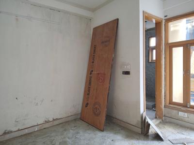 Bedroom Image of 650 Sq.ft 2 BHK Apartment / Flat for sale in Sangam Vihar New Delhi for Rs. 3600000