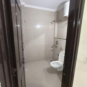 Bathroom Image of 1206 Sq.ft 7 BHK Independent House for sale in Sector 27 Noida for Rs. 40000000