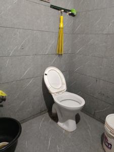 Common Bathroom Image of 1035 Sq.ft 2 BHK Apartment / Flat for sale in Bodakdev Ahmedabad for Rs. 7200000