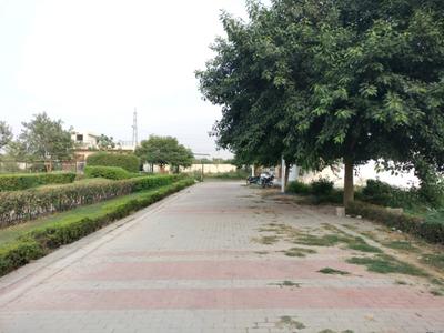 Image of 302 Sq.ft Residential Plot / Land for sale in BPTP Parklands Pride, Sector 77, Faridabad for Rs. 55000000