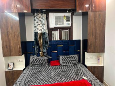 Bedroom Image of 600 Sq.ft 2 BHK Builder Floor for rent in Guru Ji Vipin Garden, Dwarka Mor New Delhi for Rs. 20000