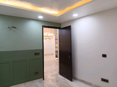 Bedroom Image of 1800 Sq.ft 3 BHK Builder Floor for sale in Kirti Nagar New Delhi for Rs. 35000000