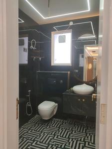 Common Bathroom Image of 4500 Sq.ft 4 BHK Builder Floor for sale in Green Field Colony Faridabad for Rs. 32500000
