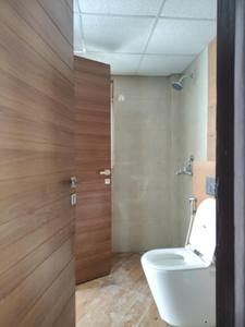 Common Bathroom Image of 1085 Sq.ft 2 BHK Apartment / Flat for sale in ACE Parkway, Sector 150 Noida for Rs. 13500100