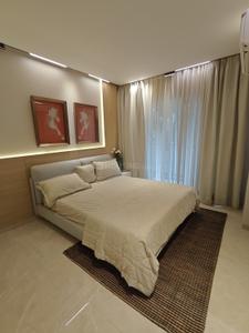 Bedroom Image of 1422 Sq.ft 3 BHK Apartment / Flat for sale in Santacruz West Mumbai for Rs. 59900000