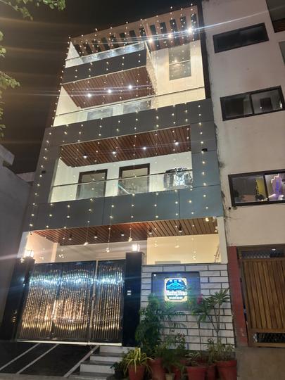 Land craft Raj  Main Image 1