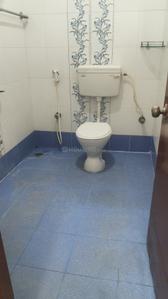 Bathroom Image of 800 Sq.ft 1 BHK Apartment / Flat for rent in Kodihalli Bengaluru for Rs. 37000