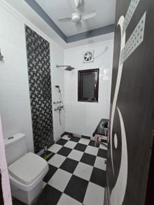 Bathroom Image of 1800 Sq.ft 2.5 BHK Builder Floor for rent in Preet Vihar New Delhi for Rs. 40000