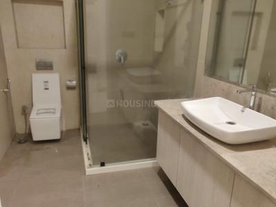 Bathroom Image of 5000 Sq.ft 4 BHK Villa for rent in Aditya Empress Towers, Shaikpet Hyderabad for Rs. 280000