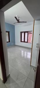 Bedroom Image of 1300 Sq.ft 2 BHK Builder Floor for rent in Pazhavangadi Thiruvananthapuram for Rs. 25000