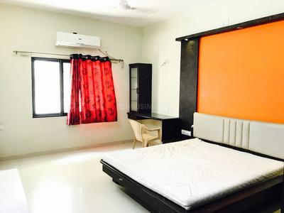 Bedroom Image of 1200 Sq.ft 1 BHK Apartment / Flat for rent in Shyamal Ahmedabad for Rs. 30000