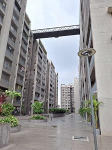 Image of 1056 Sq.ft 2 BHK Apartment / Flat for sale in Arvind Skylands, Nehru Nagar, Bengaluru for Rs. 12000000