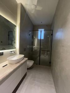 Bathroom Image of 2000 Sq.ft 3 BHK Builder Floor for sale in Mansarover Garden New Delhi for Rs. 33000000