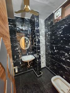 Bathroom Image of 750 Sq.ft 2 BHK Builder Floor for rent in Janakpuri New Delhi for Rs. 32500