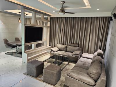 Living Room Image of 2200 Sq.ft 3 BHK Apartment / Flat for rent in Pal Surat for Rs. 65000