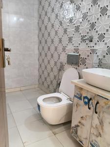 Common Bathroom Image of 3100 Sq.ft 4 BHK Builder Floor for sale in Sector 23 Gurgaon for Rs. 32000000