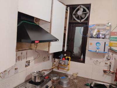 Kitchen Image of 1200 Sq.ft 2 BHK Apartment / Flat for rent in Sector 73 Noida for Rs. 25000