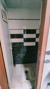 Bathroom Image of 990 Sq.ft 1 BHK Independent House for rent in Godadara Surat for Rs. 11000