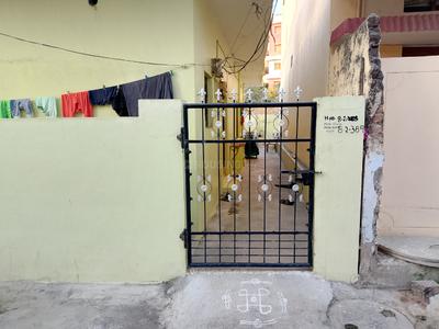Image of 500 Sq.ft 1 BHK Independent House for rent in Bhagatnagar, Karimnagar for Rs. 4500