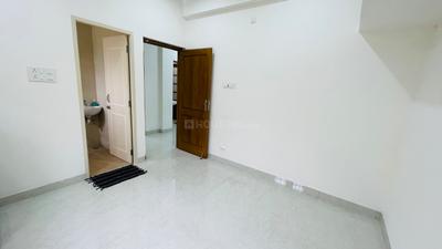 Bedroom Image of 1100 Sq.ft 3 BHK Builder Floor for rent in Sholinganallur Chennai for Rs. 26000