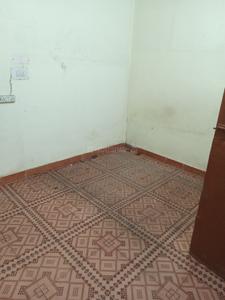 Bedroom Image of 550 Sq.ft 2 BHK Builder Floor for sale in Dilshad Garden New Delhi for Rs. 5200000