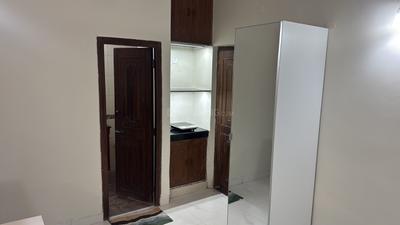 Bedroom Image of 200 Sq.ft 1 RK Studio for rent in Arun Vihar, Sector 37 Noida for Rs. 16000