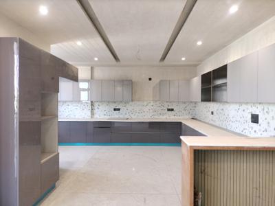 Kitchen Image of 4500 Sq.ft 4 BHK Builder Floor for sale in Sector 7 Faridabad for Rs. 43000000