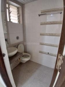 Bathroom Image of 1550 Sq.ft 3 BHK Apartment / Flat for rent in Kopar Khairane Navi Mumbai for Rs. 65000