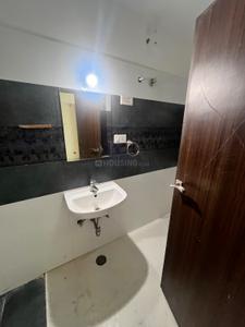 Bathroom Image of 1860 Sq.ft 3 BHK Apartment / Flat for rent in Shekhar Maple Woods, Nipania Indore for Rs. 35000