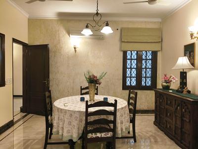 Dining Area Image of 3300 Sq.ft 4 BHK Builder Floor for rent in DLF Phase 3 Gurgaon for Rs. 150000