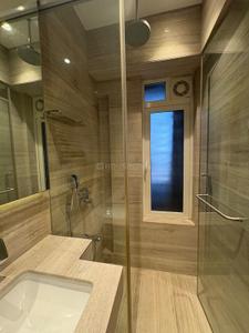 Image of 1100 Sq.ft 3 BHK Apartment / Flat for sale in Khar West, Mumbai for Rs. 70000000