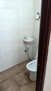 Bathroom Image of 600 Sq.ft 1 RK Duplex for rent in Narayan Vihar Jaipur for Rs. 15000