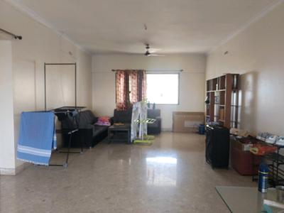Living Room Image of 2250 Sq.ft 3.5 BHK Apartment / Flat for sale in Magarpatta Laburnum Park, Magarpatta City Pune for Rs. 33000000