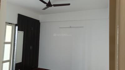 Bedroom Image of 900 Sq.ft 2 BHK Apartment / Flat for sale in Paras Tierea, Sector 137 Noida for Rs. 8000000