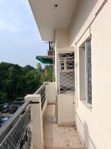 Living Room Image of 1000 Sq.ft 2 BHK Apartment / Flat for sale in Paschim Vihar New Delhi for Rs. 12000000