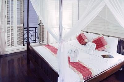 Balcony Image of 1680 Sq.ft 3 BHK Apartment / Flat for sale in Calvin Shresth Vasant Kunj CHS Ltd, Santacruz West Mumbai for Rs. 80000000