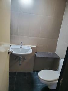 Bathroom Image of 819 Sq.ft 2.5 BHK Apartment / Flat for sale in Mahindra Bloomdale Apartment, Mihan Nagpur for Rs. 8000000